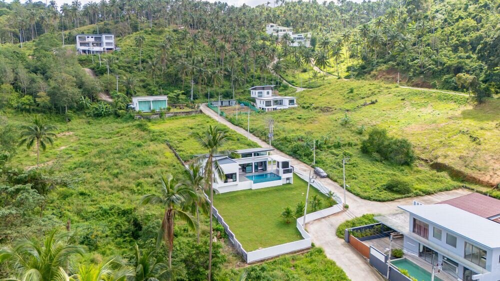 3 Bedroom Modern Pool Villa -KBR14 view 3