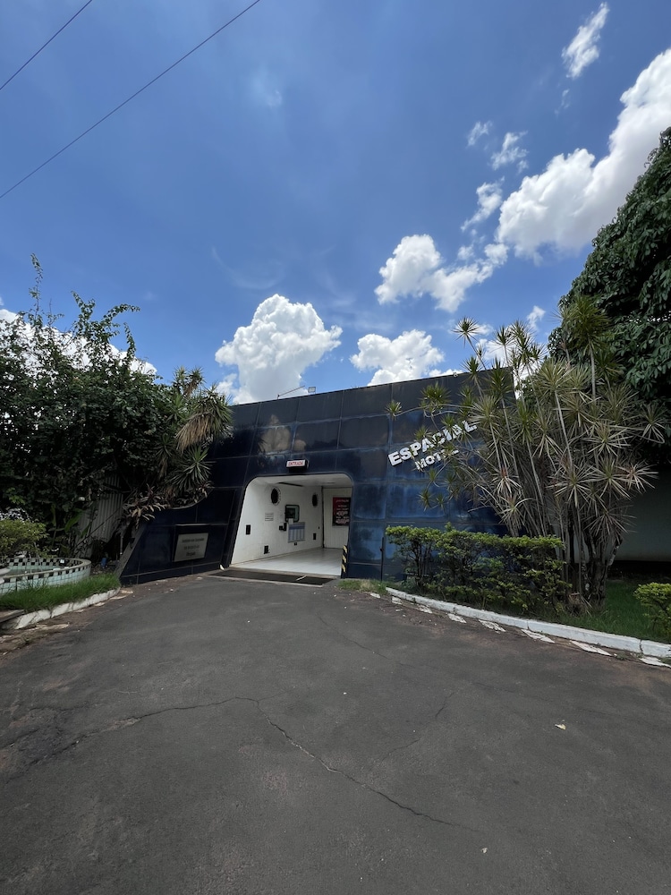 Espacial Motel
