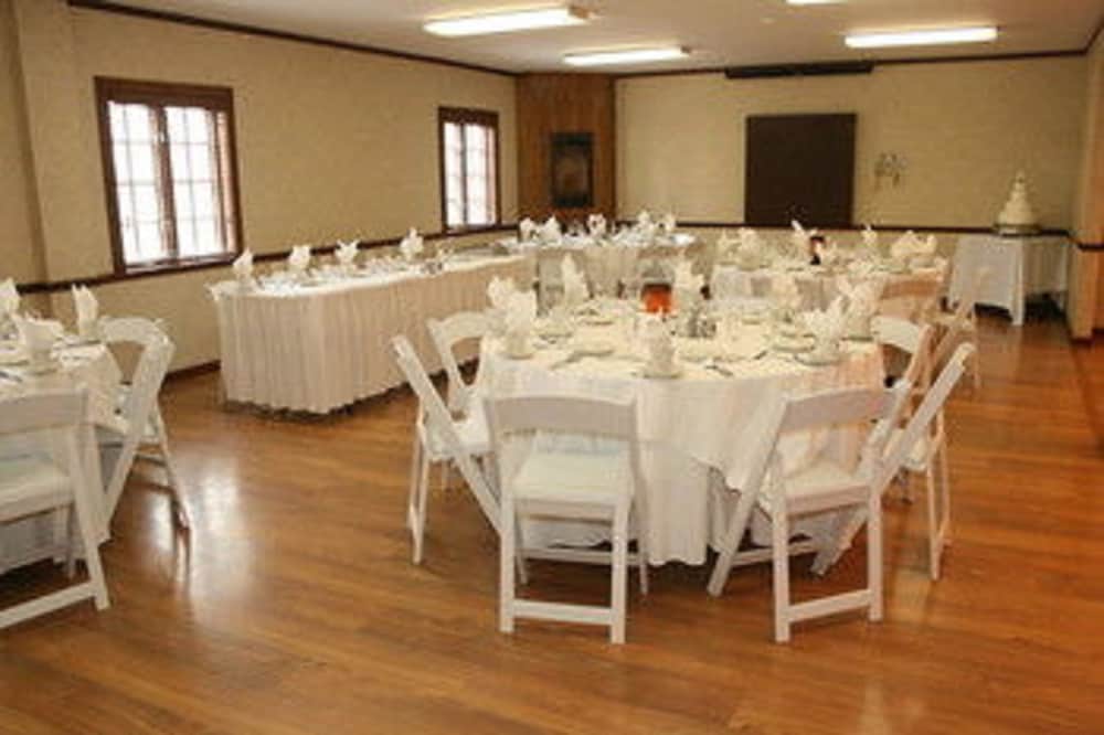meeting & event spaces