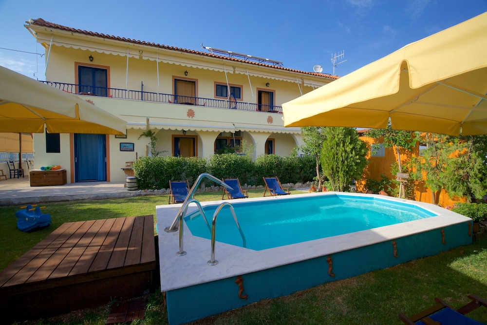 Kalypso Studios & Apartments