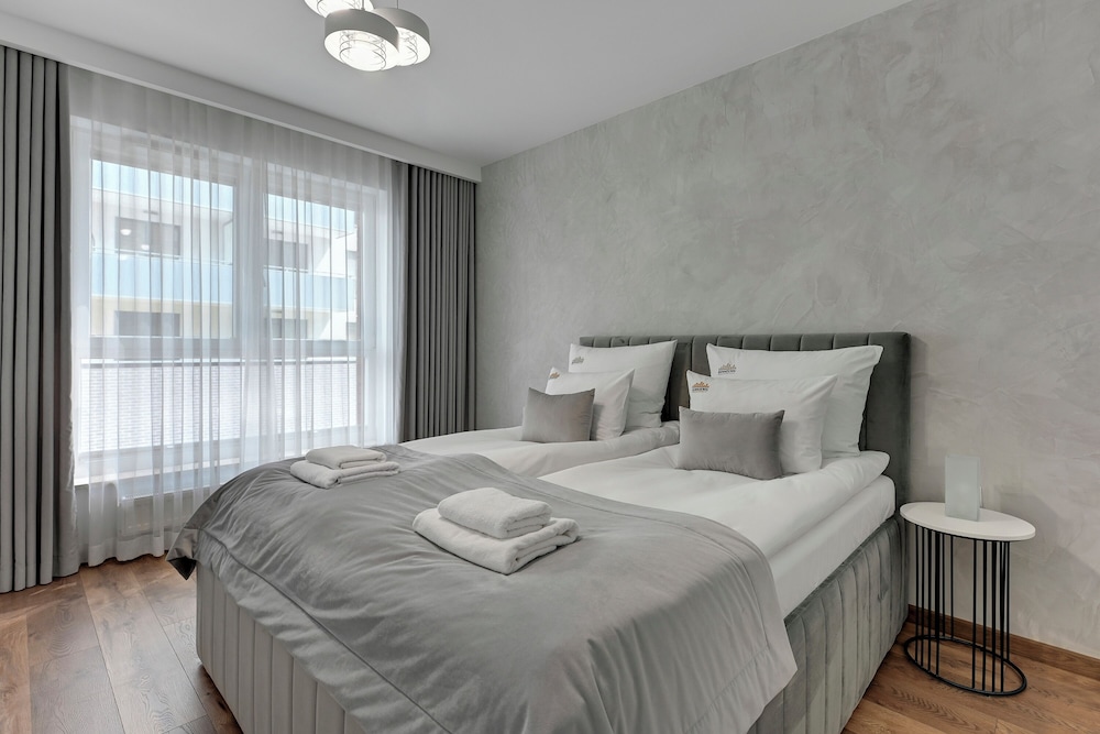 Bastion Wałowa City Center & Parking by Downtown Apartments