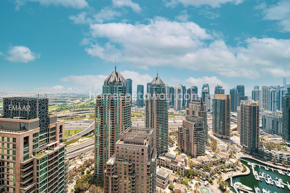 HomesGetaway- Lavish 2BR in Marina Gate1 — Dubai