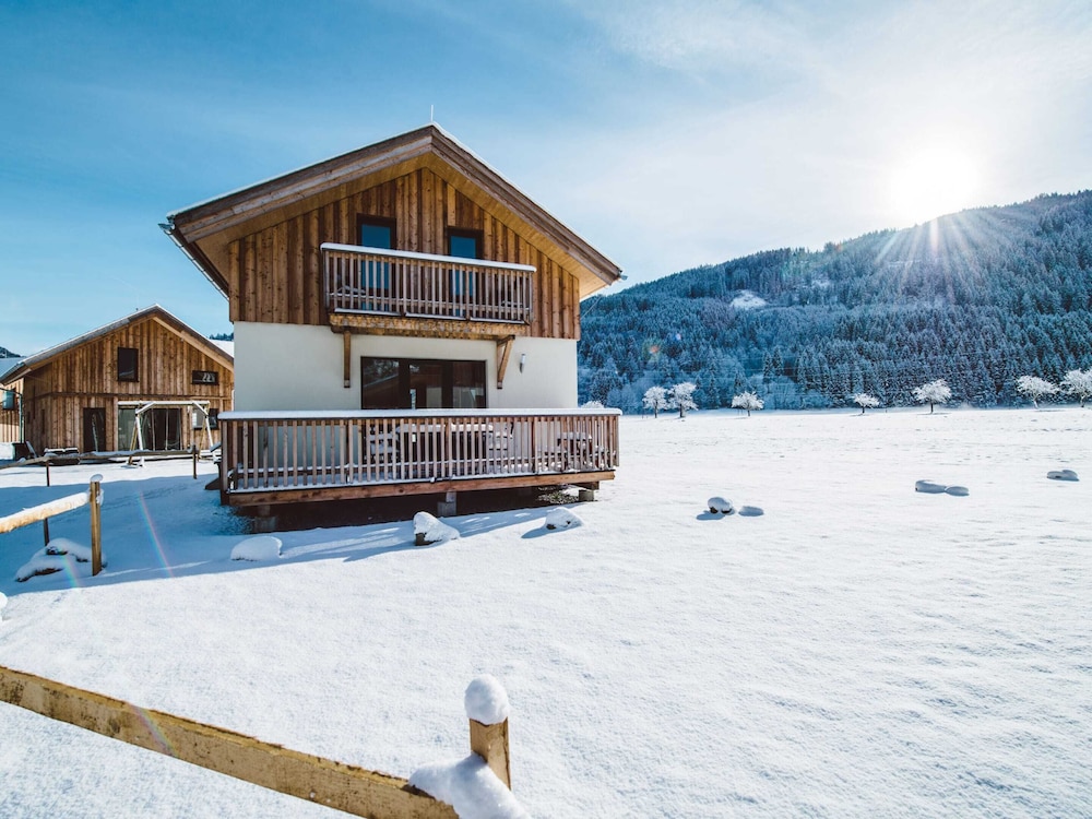 Cosy Chalet With Infrared Sauna view 3