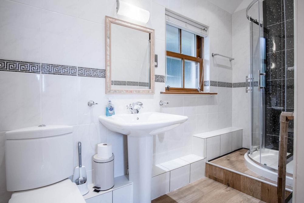 Marina House Annex - 1 Bedroom - Neyland
