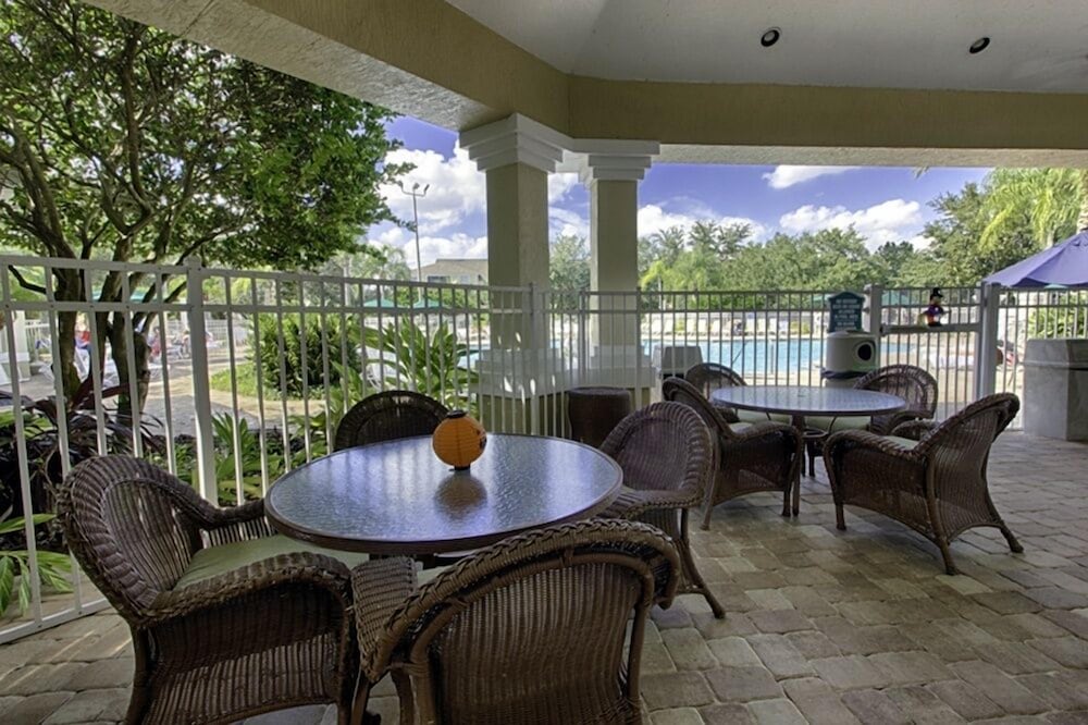 Themed 3-Bedroom Townhome w/Private Pool Near Disney - Windsor Palms 3 Townhouse