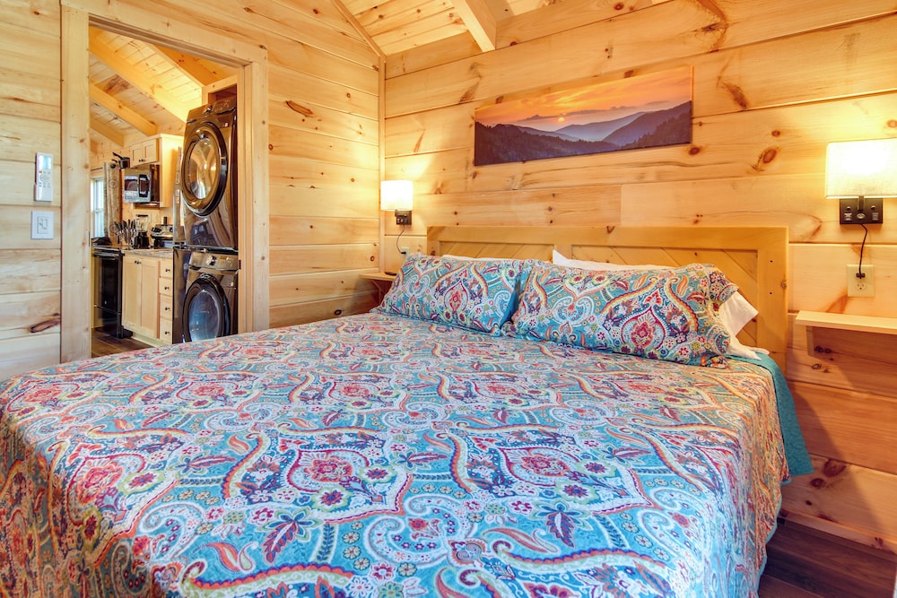 'feelin Feisty:' Blue Ridge Mtns Couple's Cabin