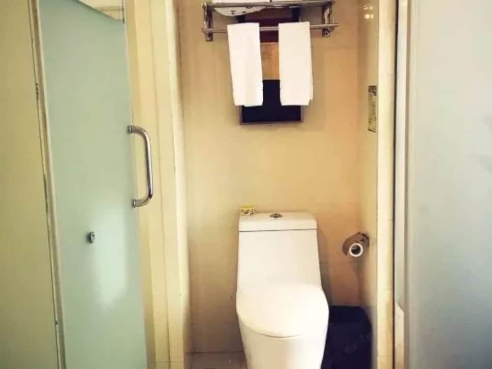 Yiwu Bai Heng Hotel
