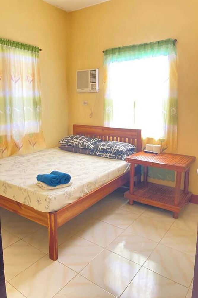 Larosa Hostel Bed And Breakfast