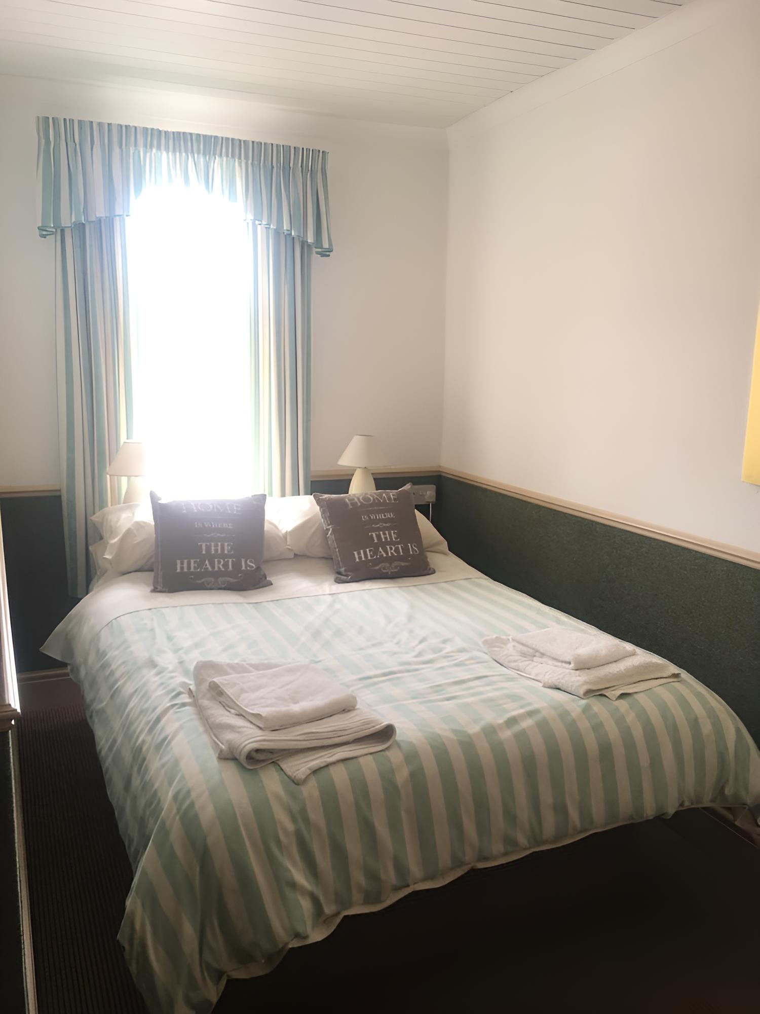 Kingsbury Hotel