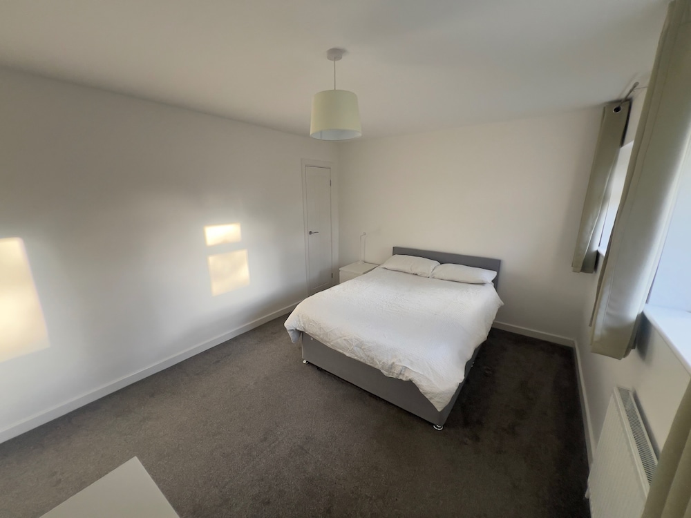 3 Bedroom House Oakwood Retreat in Dunstable