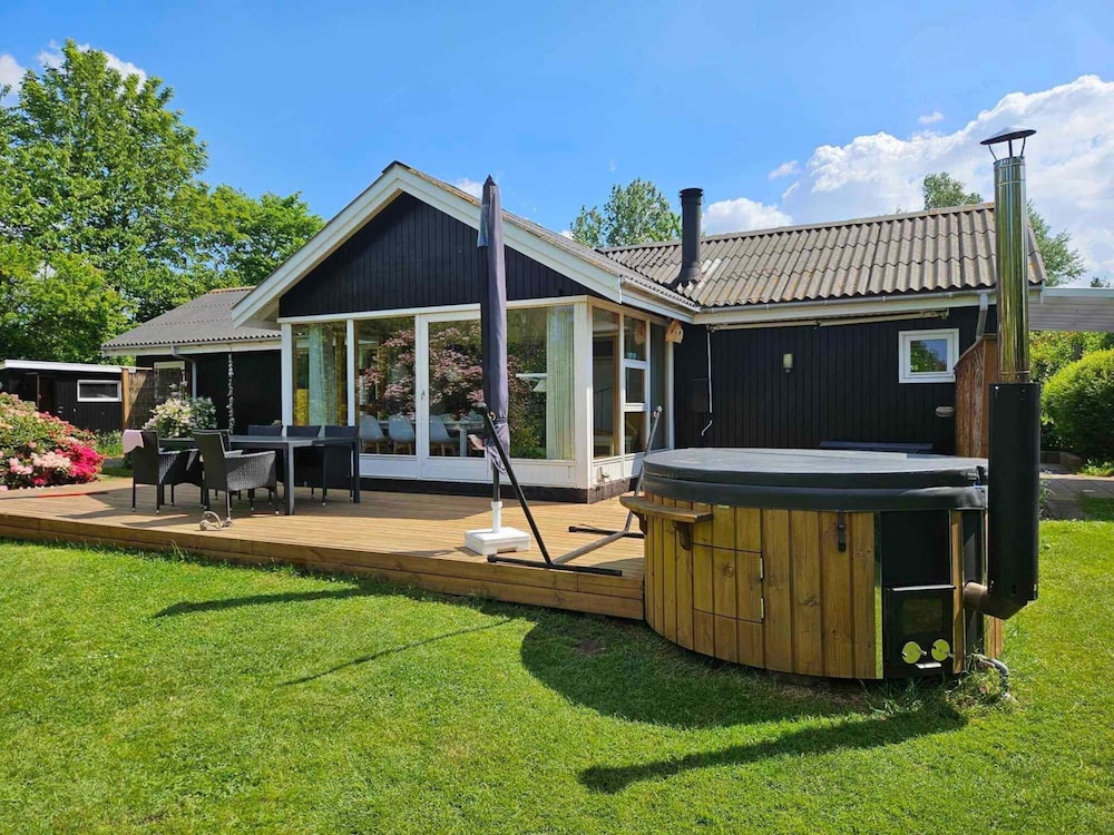 5 Star Holiday Home in Follenslev