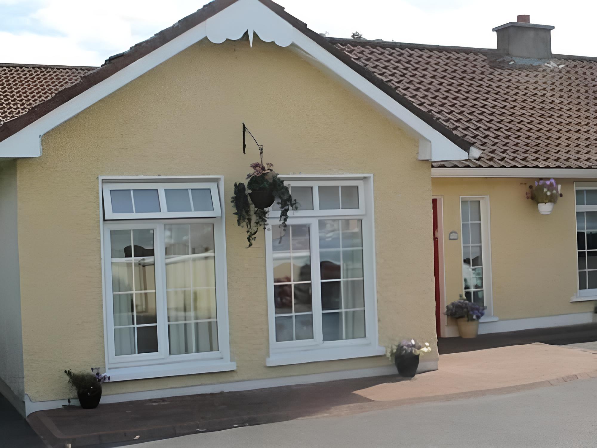 Waterford Vacations - Hazelbrook - Property Image 1