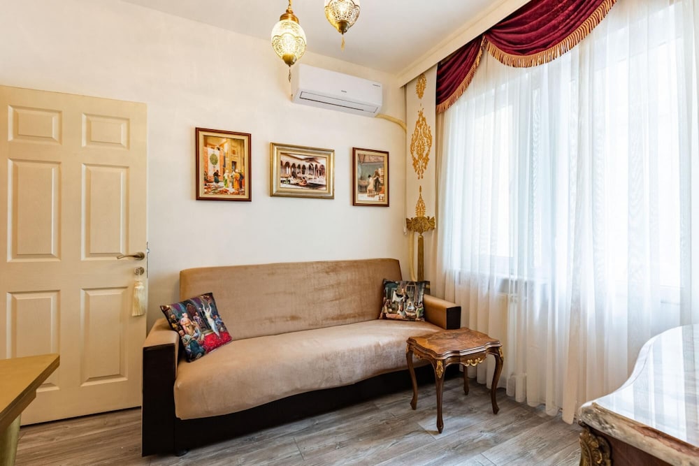 Charming Flat 5 Min to Taksim Square in Beyoglu