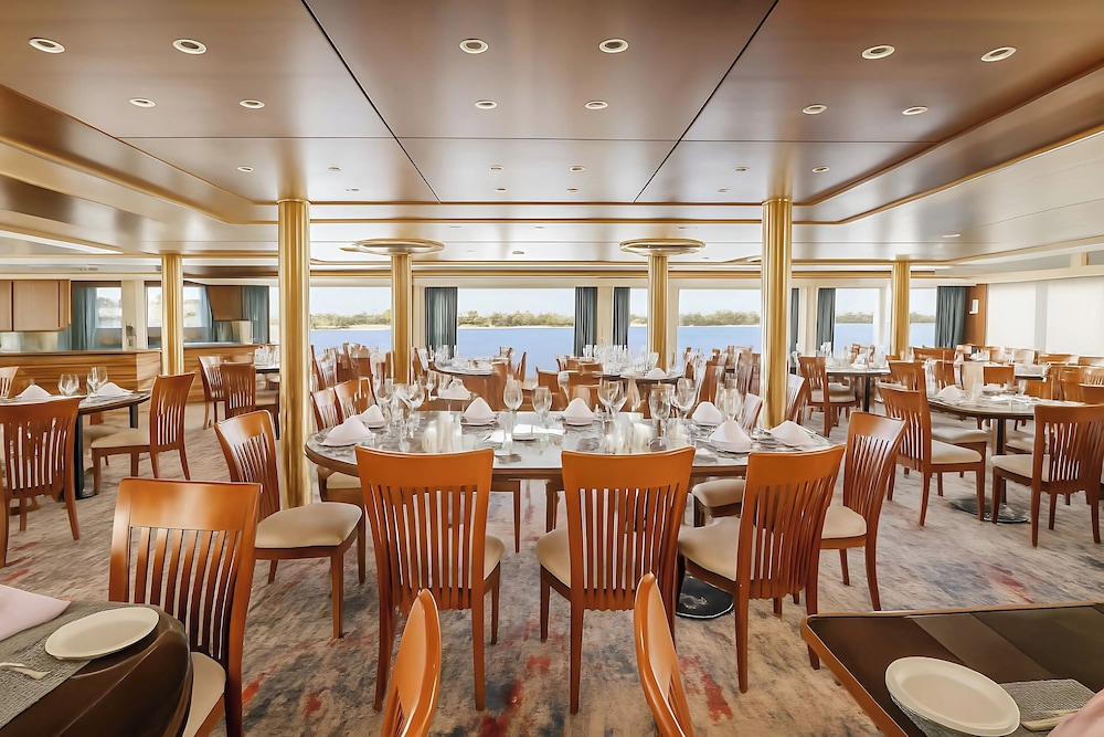 Nile Cruise Rene, Every Wednesday from Aswan for 3 nights and every Saturday from Luxor for 4 nights, including three meals