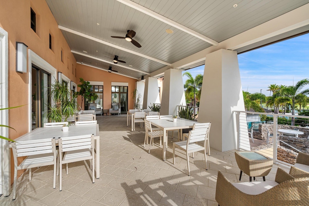 9001 Sunshine Ridge Loop