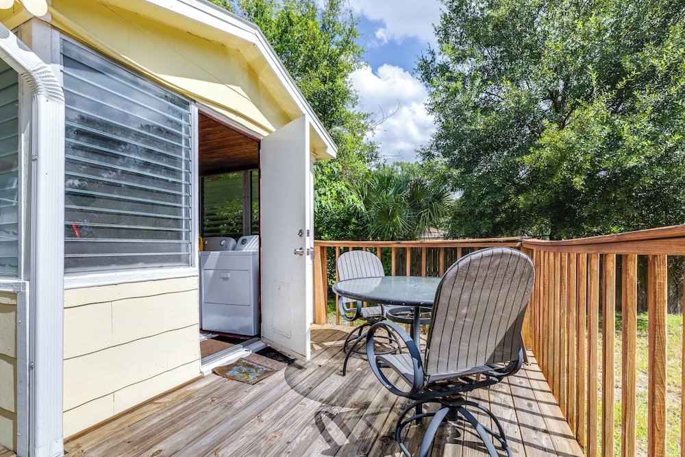 Charming Seminole Heights Getaway