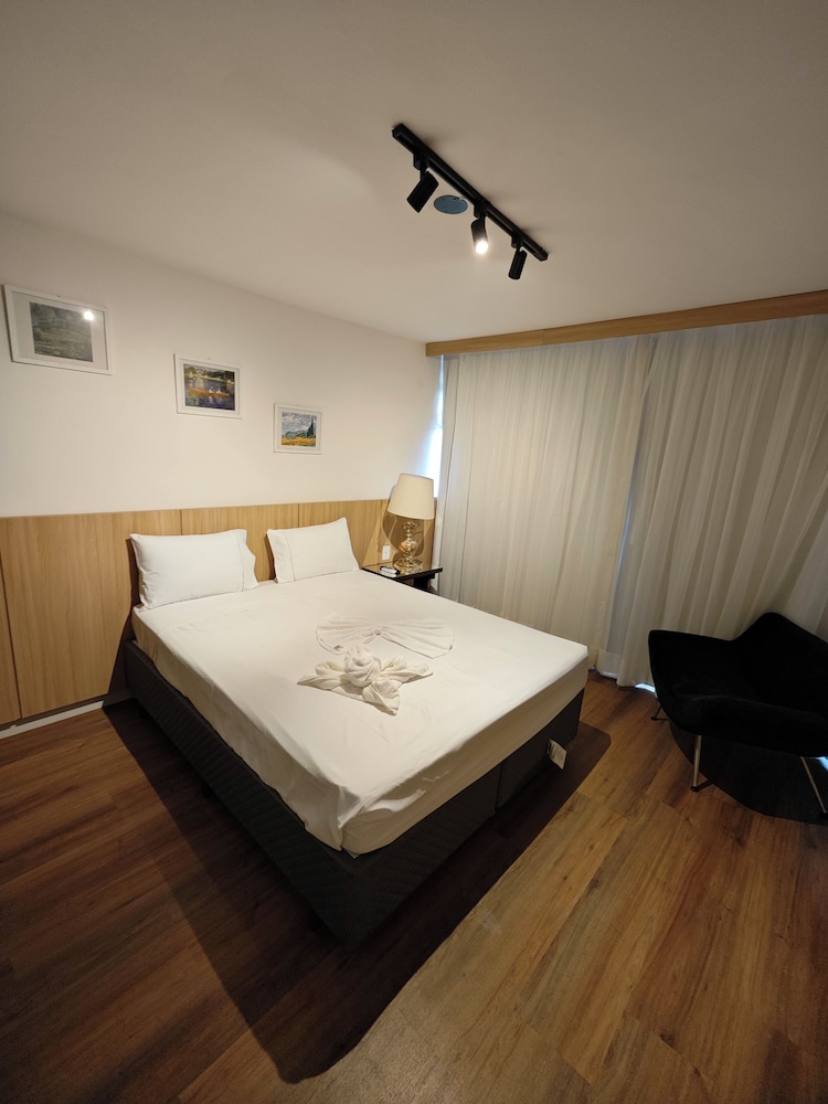 Flat 109 norte novo e completo