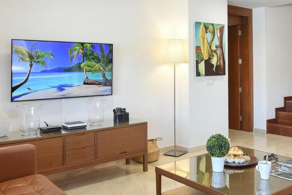 Villa With Private Pool in the Golf Resort