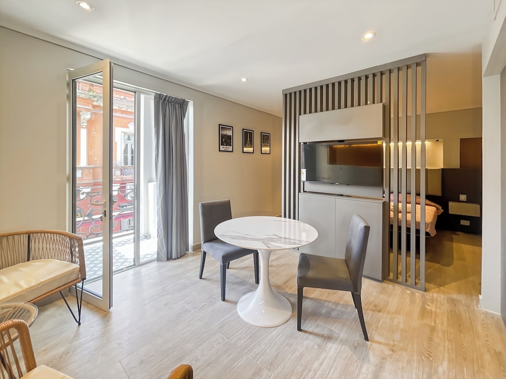 Ayres Suites Cochabamba
