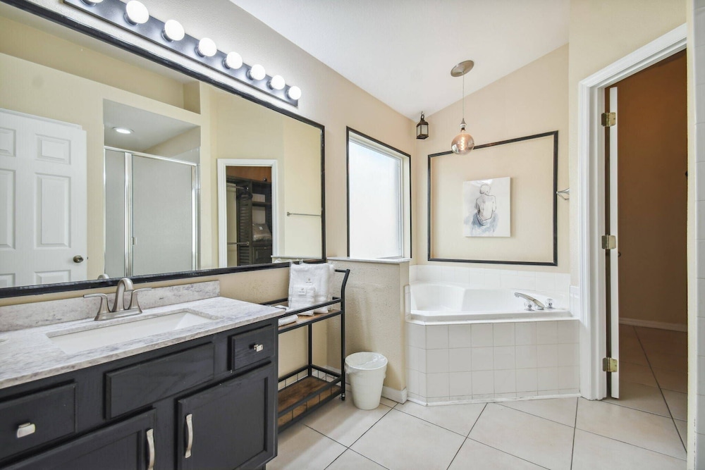 Lake Berkley 5br, Pool, Near Disney