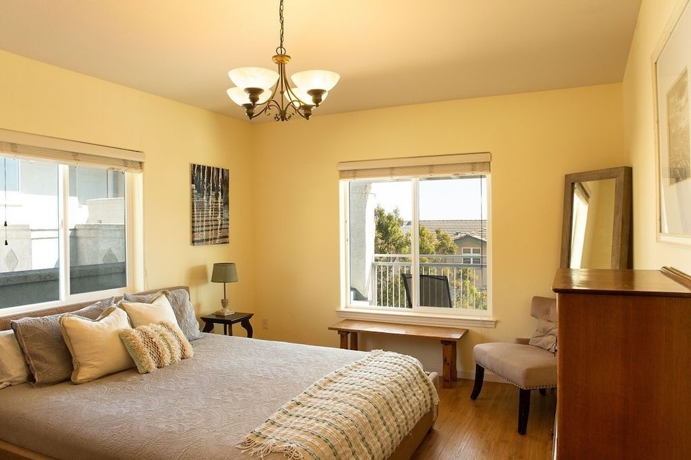 90 San Luis Street Unit C 2 Bedroom Duplex by Redawning view 2
