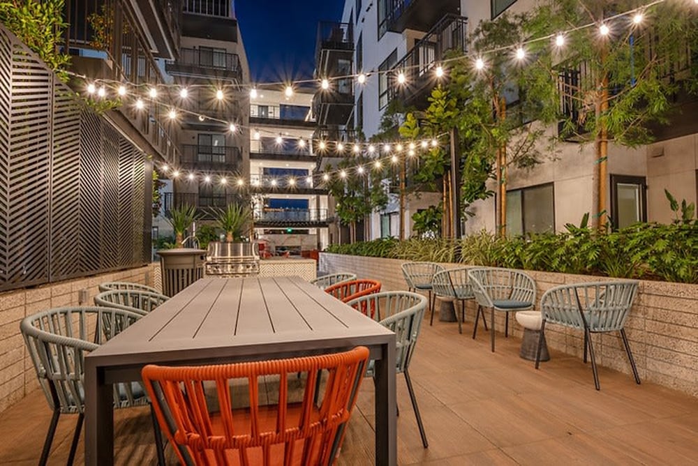 Luxurious Mid-hollywood City View Free Parking