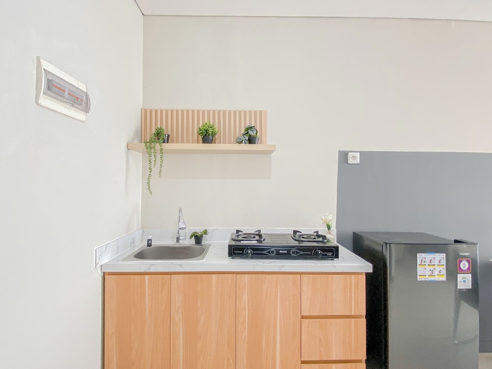New Furnished And Comfy 2Br Apartment Nifarro Park