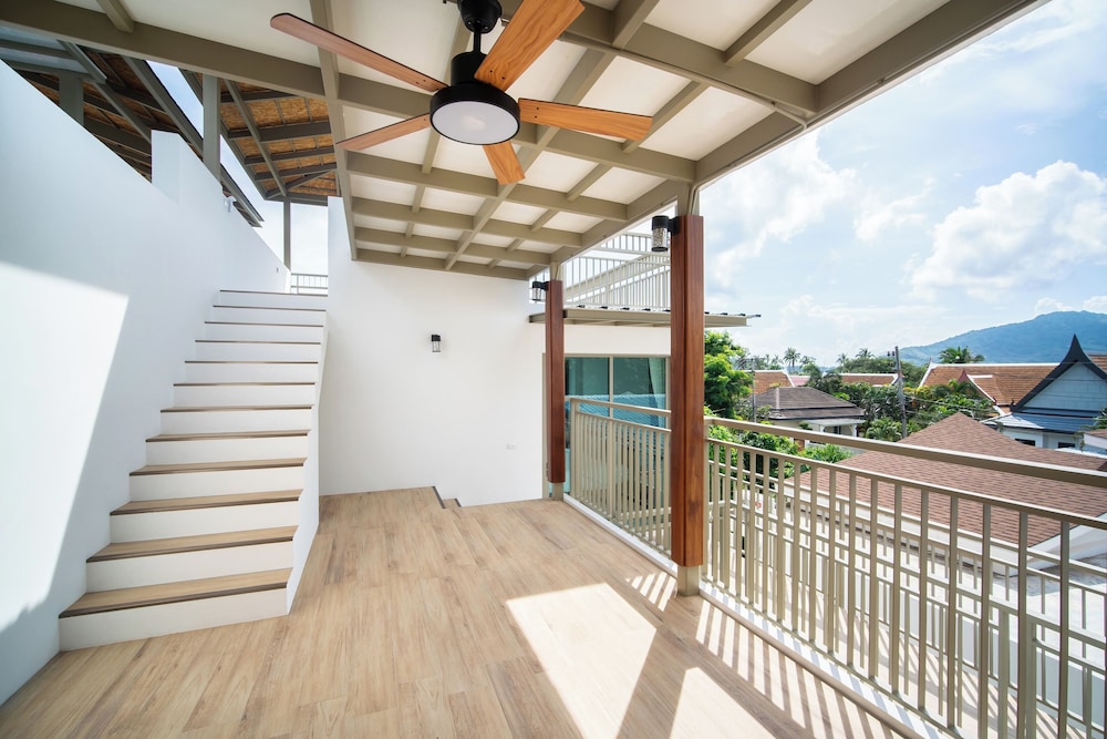 Classic Modern Pool Villas Rawai 3BR