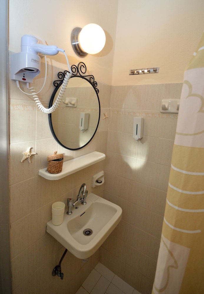 Koukounari 2 Rooms