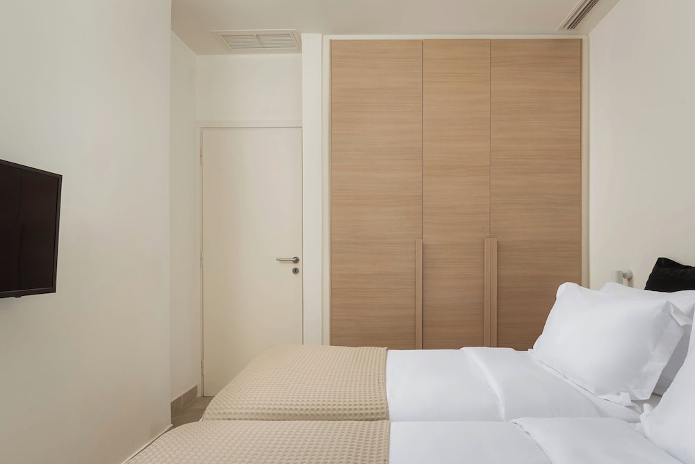 Vouliagmeni Exclusive Residence