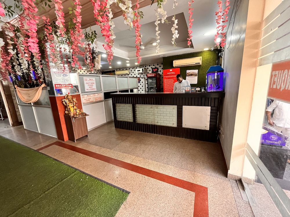 Faridabad Vacations - HOTEL GRAND HIGHWAY - Property Image 3