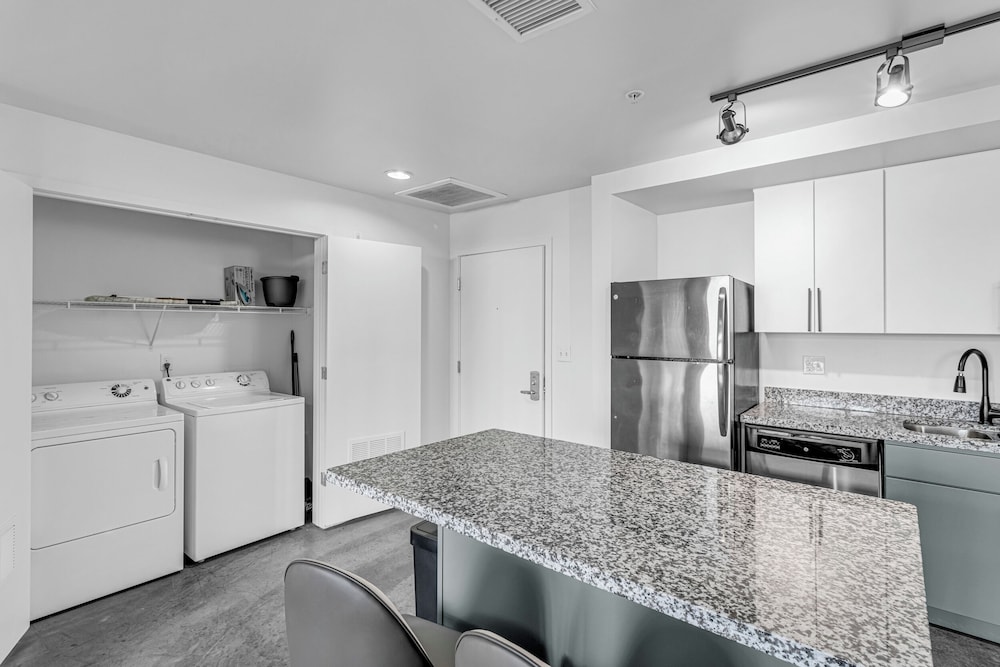 Phoenix Urban Luxury Escape