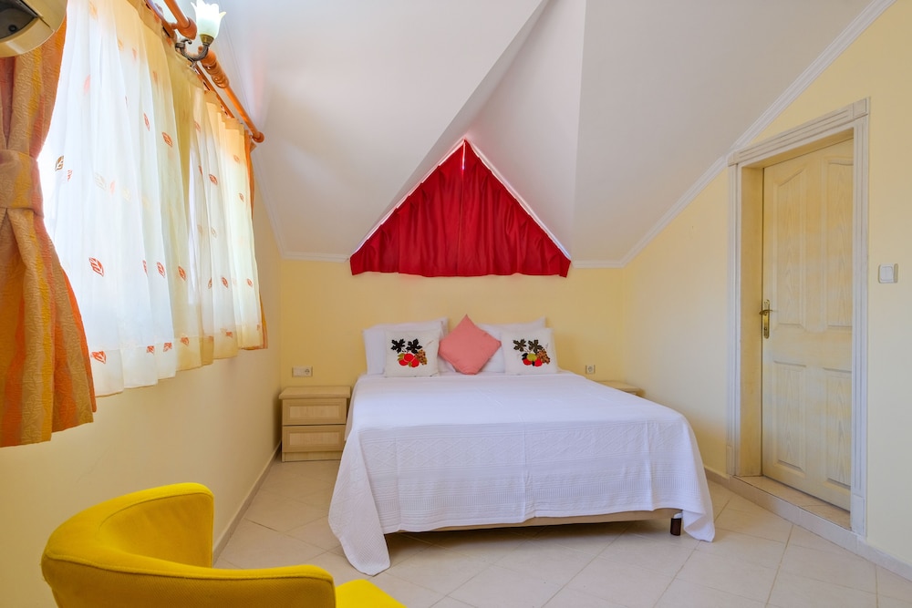 Infinity Sunshine Villa view 3