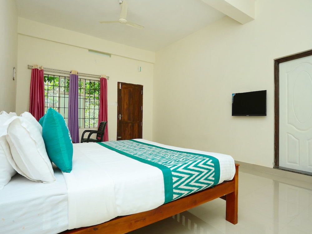 OYO 11516 Wayanad Royal Stream