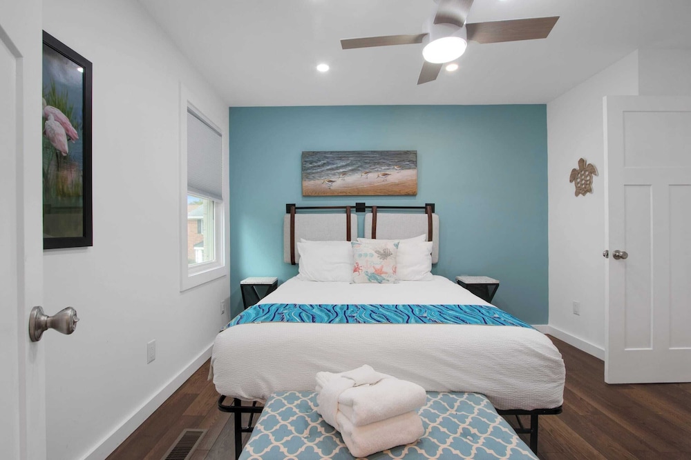 Shem Creek Retreat by Avantstay 10 Mins to Downtown Charleston Yard + Patio