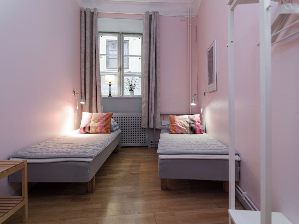 Castanea Old Town Hostel