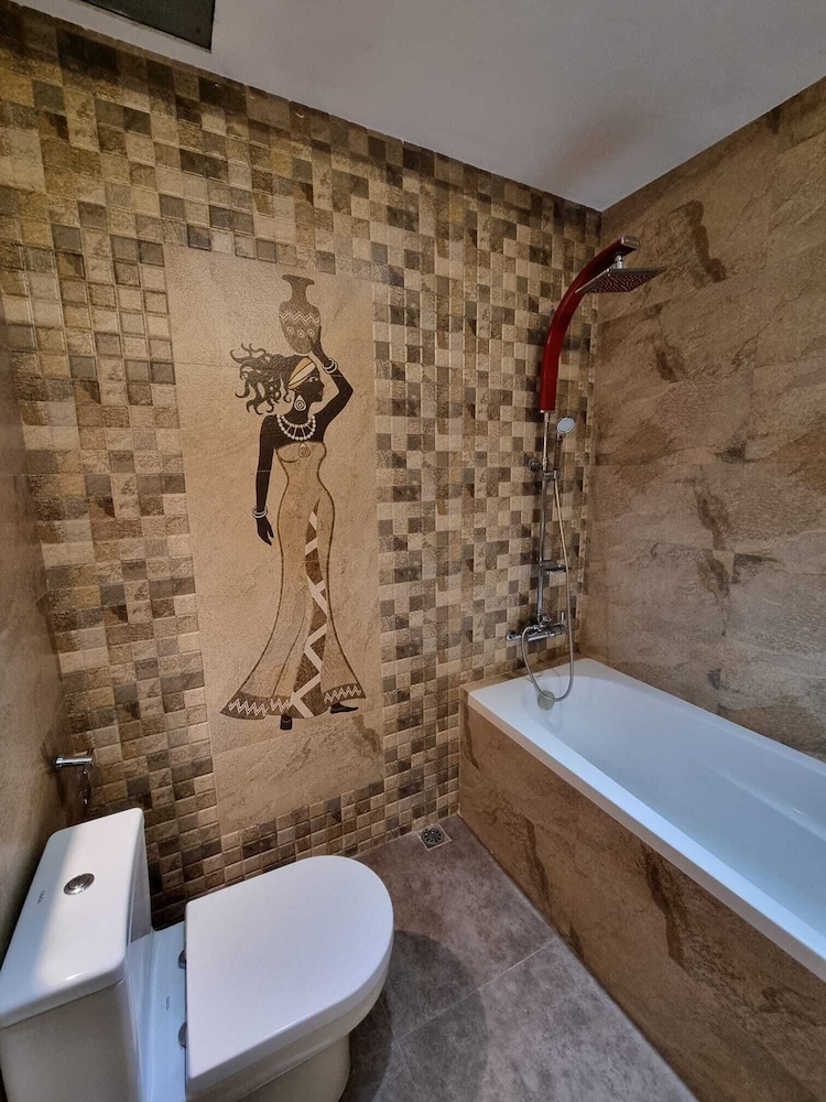 Utopia Polhena Hotel