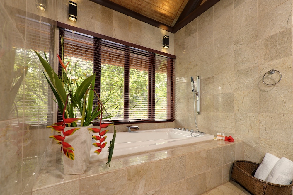 Nanuku Resort Fiji