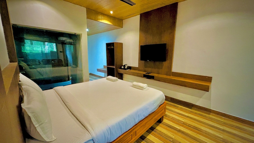 KAZIRANGA ECO VILLAGE RESORT