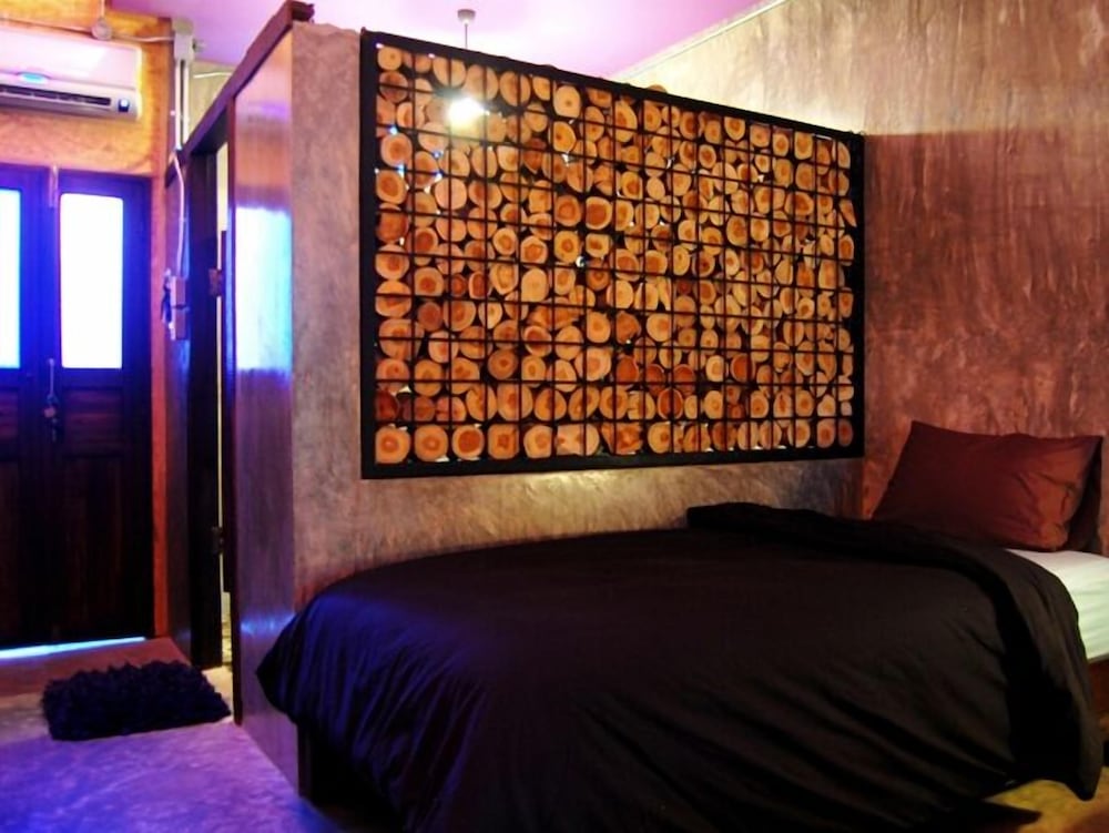 Qi 68 Hotel