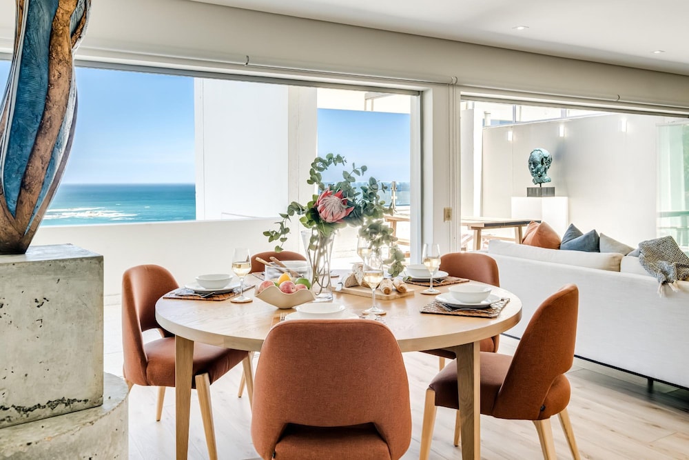 Clifton 2bed Penthouse Sea Views Dunmore Horizons