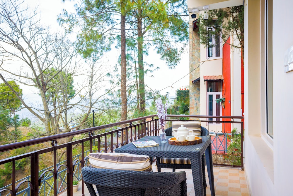 Alaya Stays Captains Nest 3 BHK Retreat With Garden & Scenic Views