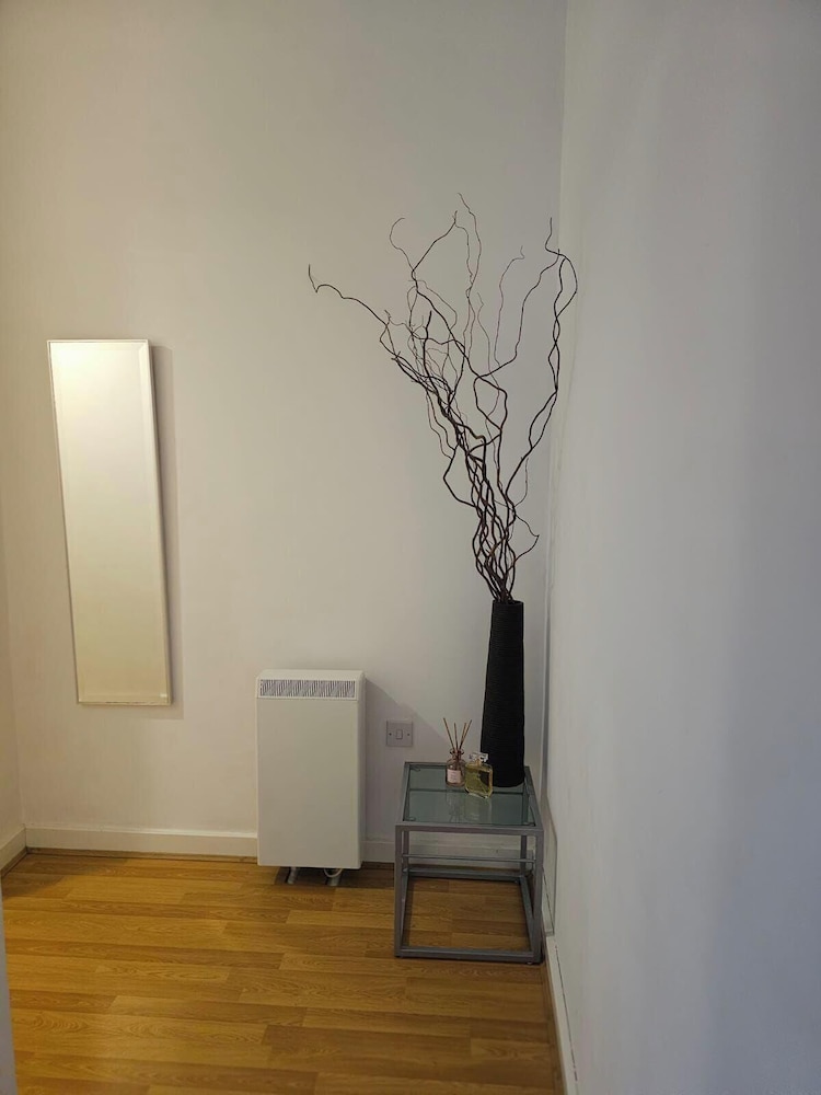 Apartment - Free Parking & Near Hospital