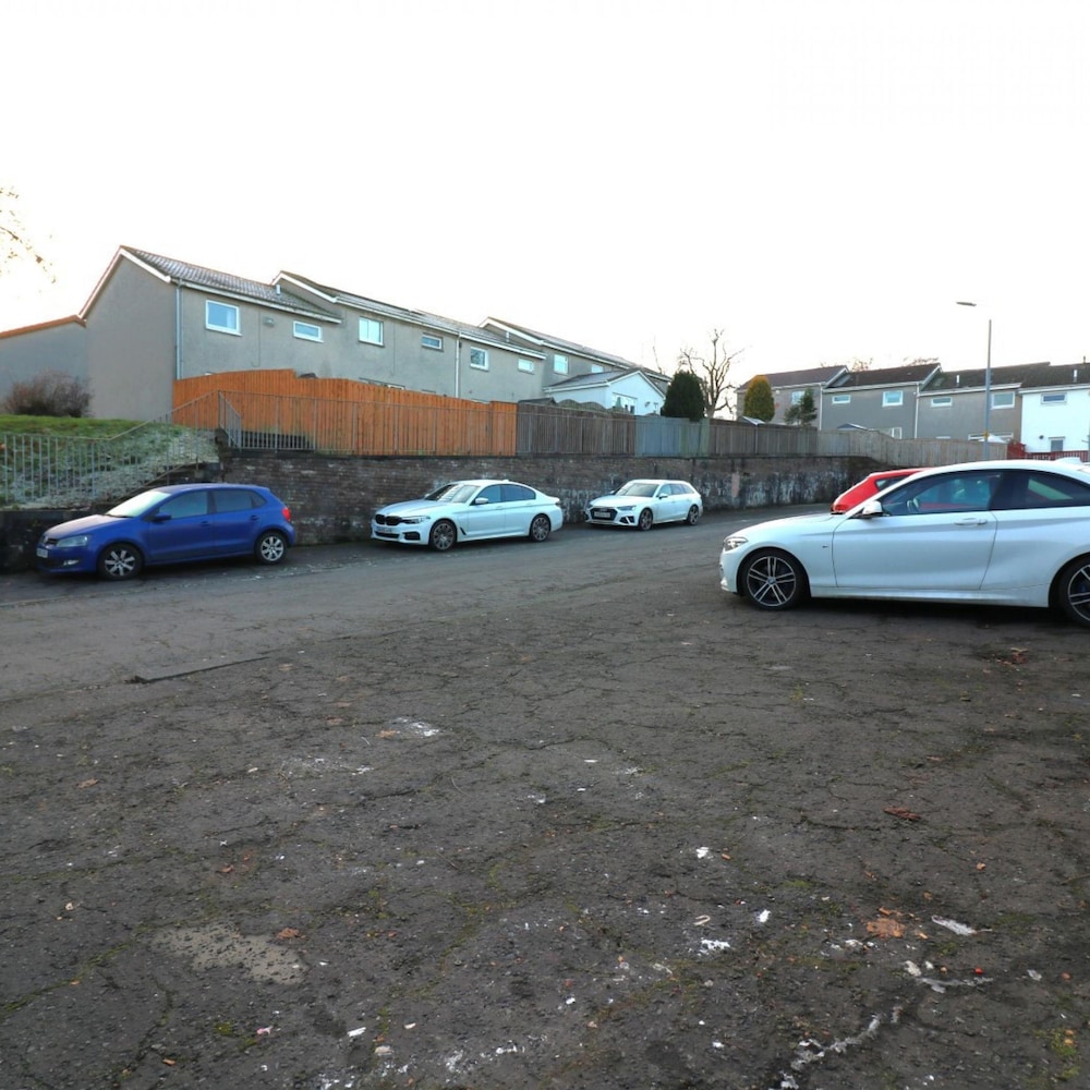 Glen Garry House - East Kilbride view 5