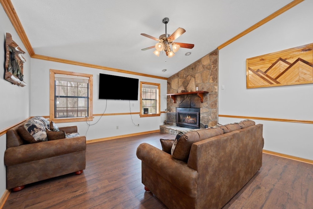 Retreat In The Smokies 3 Bedroom Home