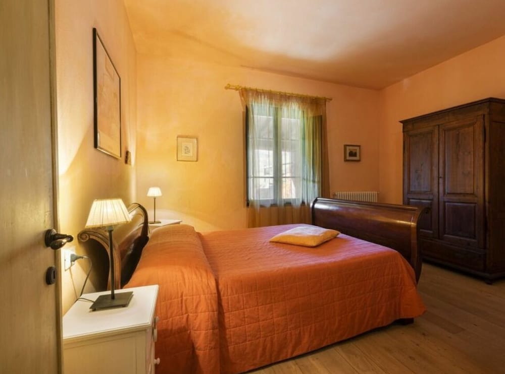 Villa Popiglio Comfortable Holiday Residence view 2