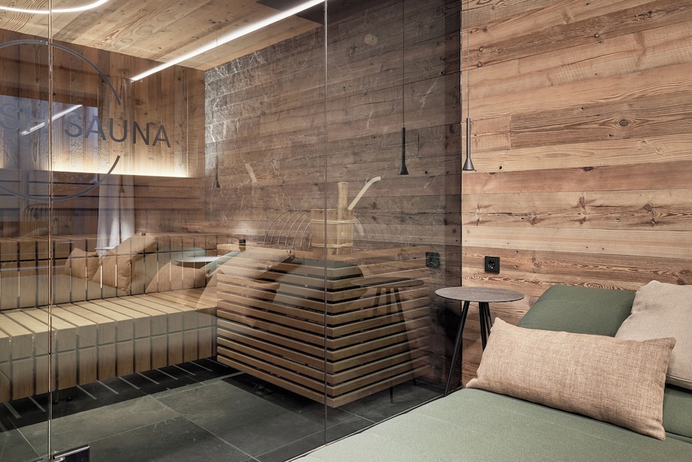 Chalet White Pearl by MYALPS