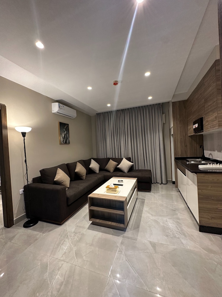 Charming Amman Apartment With Moern Amenities