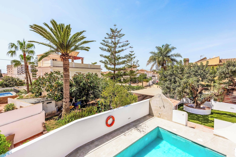 Villa El Algarrobo