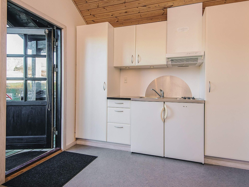 5 Person Holiday Park Home in Ronde